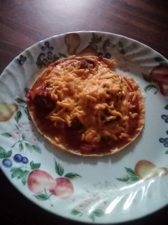 A picture of Pita bread pizza 🍕.