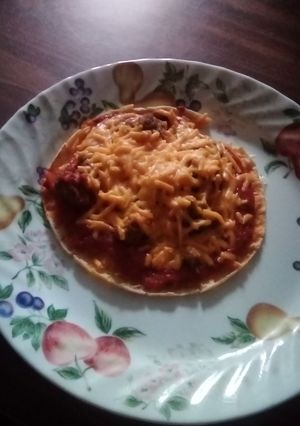 A picture of Pita bread pizza 🍕.