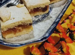Almás pite mazsolával - szilva lekvárral gluténmentesen recept fotója