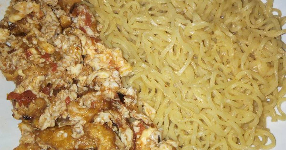 Boiled Indomie With Fried Eggs Recipe By Morine Achieng Cookpad