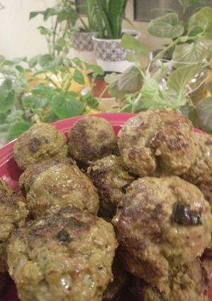 A picture of Delicious meatballs.