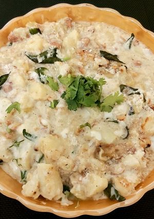 A picture of Dahi Aloo.