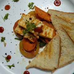 Grilled vegetables with spinach and Toast A picture of Grilled vegetables with spinach and Toast.