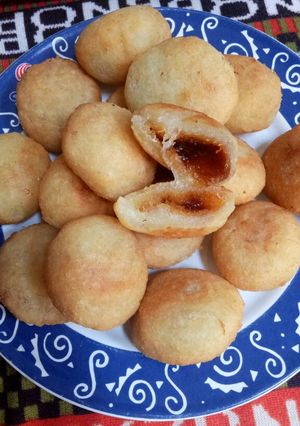Foto resep Singkong parut isi Gula merah (jemblem)