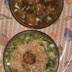 A picture of Veg manchurian gravy.