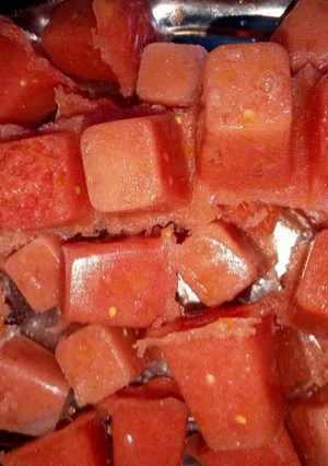 A picture of Tomato paste (cube).