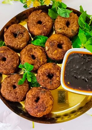 A picture of Moth Dal Vada with Bottle Gourd.