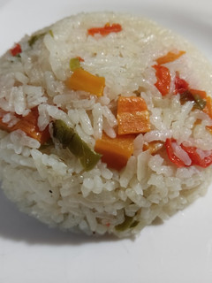 Una foto de Arroz con caldo de pollo