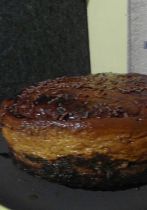 Una foto de Torta imposible sin horno (Chocoflan) 😵 a baño maría