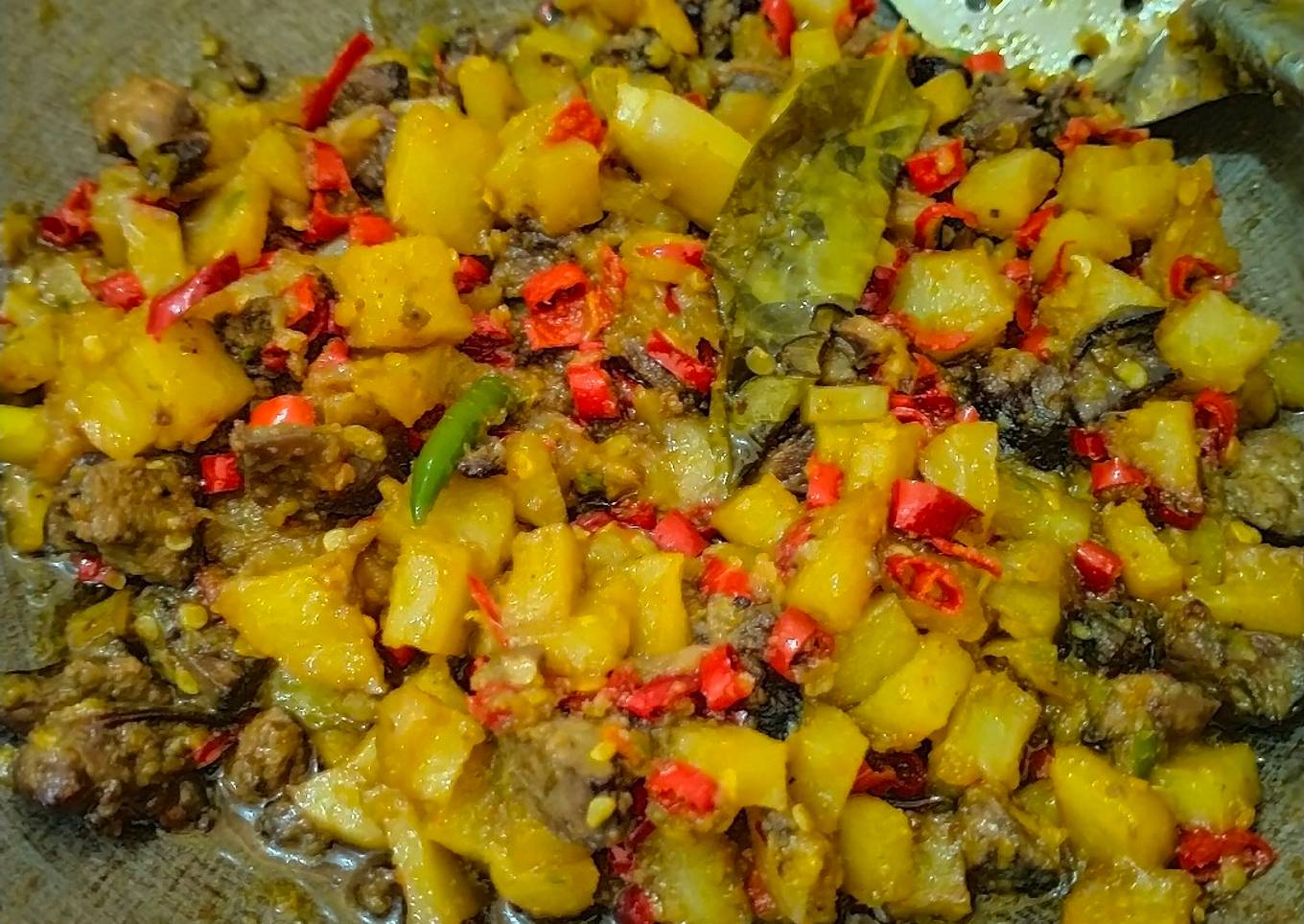 Sambel goreng ati ampela kentang