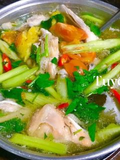 Hình của món Canh chua đẩu cá hồi.