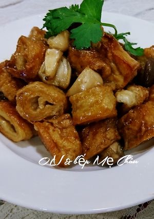 Hình của món Mì căn kho nấm đậu hũ.