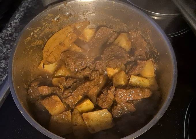 Semur Beef and Potatoes (Indonesian-style Stew) recipe main photo