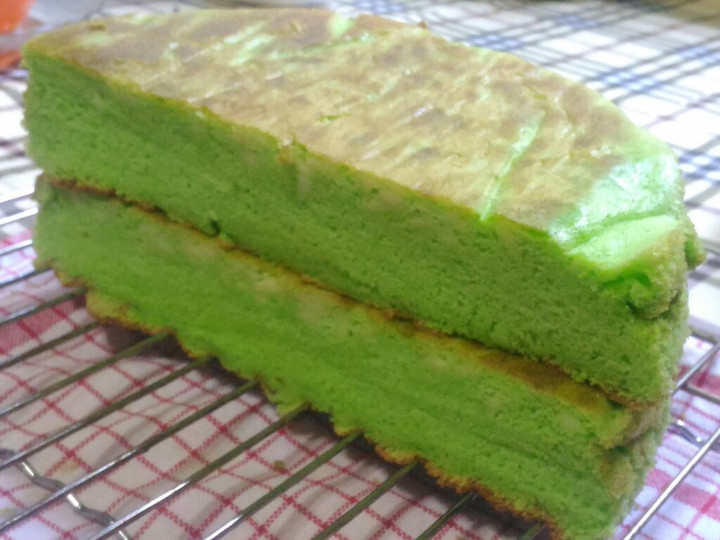Langkah Mudah untuk Menyiapkan Bolu Pandan Keju, Enak Banget