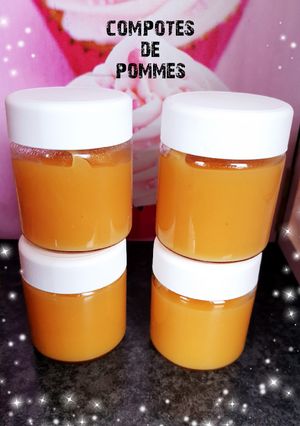 Une photo de Compote de pommes #aout # healthy