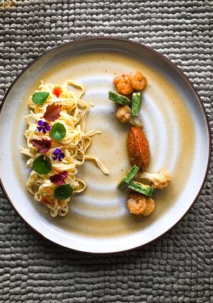 รูปของ Fettuccine ซอสแกงส้ม