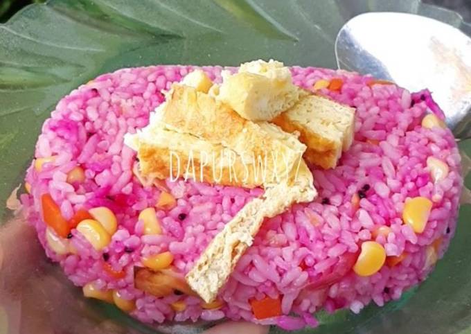 Resep Nasi Goreng Spesial Buah Naga oleh dapurswxyz - Cookpad