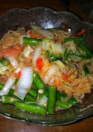 Foto resep Bihun nyemek pedes
