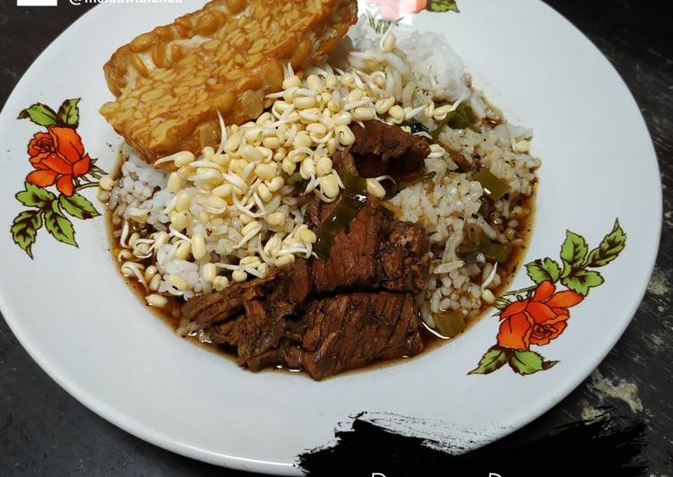 How to Make Delicious Rawon Daging
