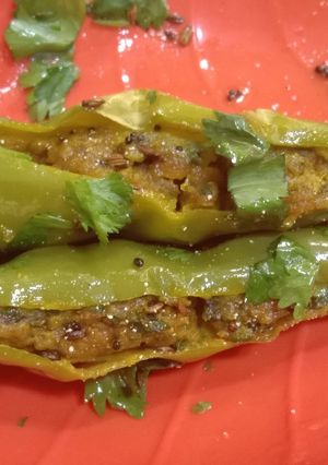 ભરેલા મરચા(Stuffed Chilli recipe in Gujarati) રેસીપી મુખ્ય ફોટો