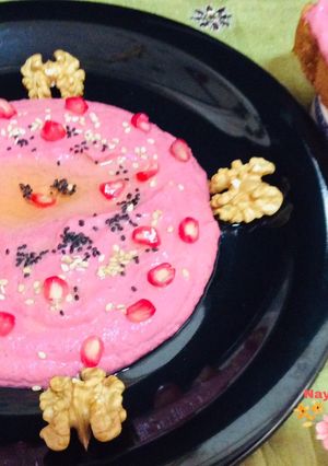 A picture of Beetroot walnuts hummus.