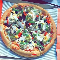 A picture of Mix veg pizza.
