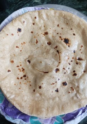 A picture of Fulka roti.