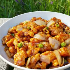 A picture of Chicken in Hoisin Sauce.