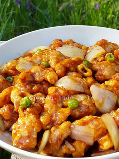 A picture of Chicken in Hoisin Sauce.
