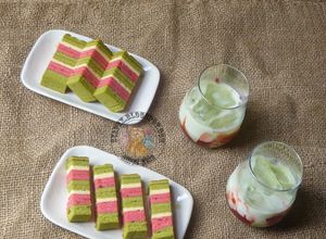 Gambar Kek Lapis Matcha Strawberry