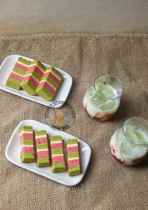 Gambar Kek Lapis Matcha Strawberry
