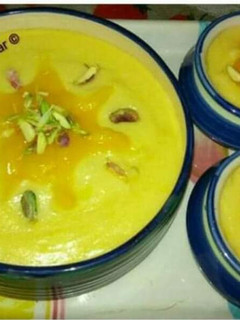 आम की फिरनी(aam ki phirni recipe in hindi) रेसिपी मुख्य फोटो