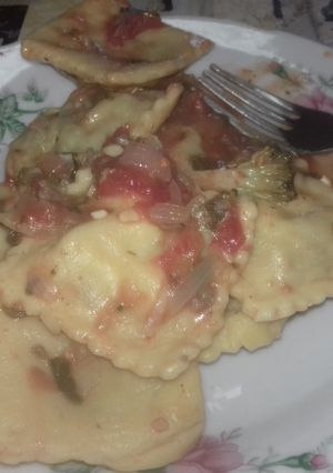 Una foto de Raviolones caseros relleno con acelga y carne