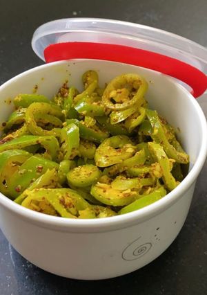 આથેલા મરચાં (Pickled Chilli Recipe In Gujarati) રેસીપી મુખ્ય ફોટો