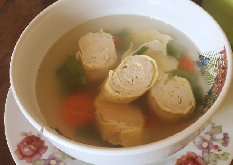 Cara Memasak Sop Rolade Ayam yang Nikmat