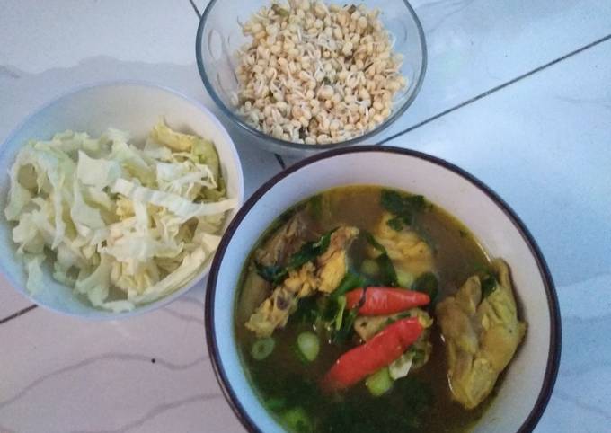 Soto ayam lamongan