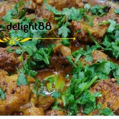 A picture of Chicken Curry.