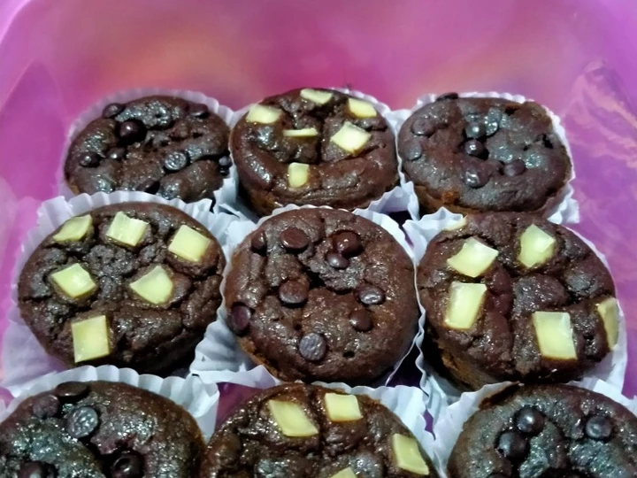 Langkah Mudah untuk Membuat Resep Mufin pisang coklat yang Uenak Anti Ribet, Uenak Banget