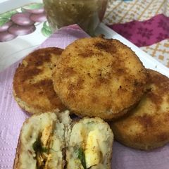 A picture of Chicken cheese potato cutlets.