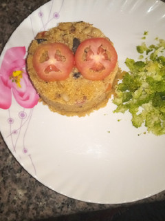 A picture of Couscous jallof.