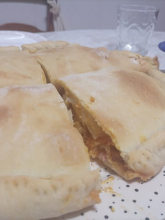 Una foto de PIZZA Calzone margarita con huevo (Thermomix)