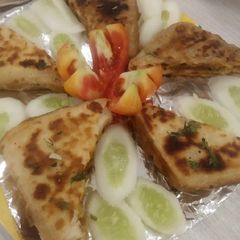 A picture of Potato & soya nuggets chapati triangle.