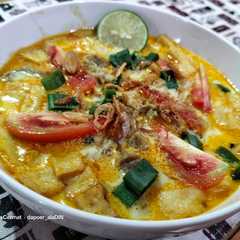 A picture of Soto Betawi Kuah Susu.