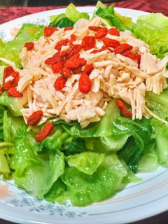 枸杞雞肉拌蘿蔓生菜 的食譜成品照片