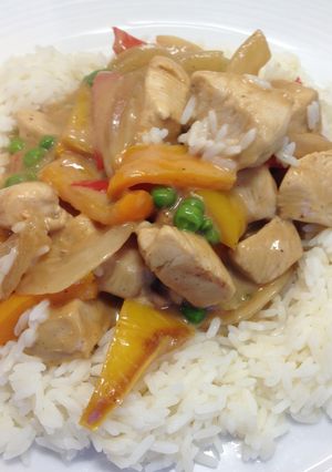 A picture of Chicken with Peppers and Rice.