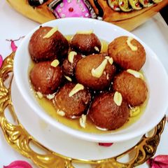 A picture of Gulabjamun.