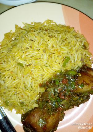 A picture of Jollof rice.