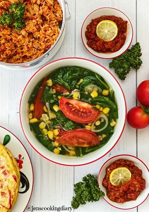 A picture of Sayur Bening Bayam (Indonesian Spinach Clear Soup).