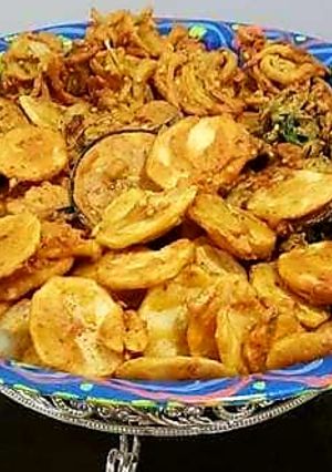 A picture of Assorted pakora platter.