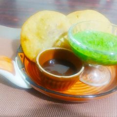 A picture of Green matar ki kachori.